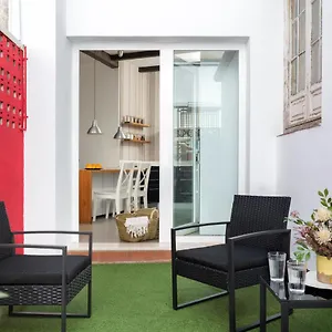 Apartamento Buen Viaje Home, Con Patio Privado, Sevilla